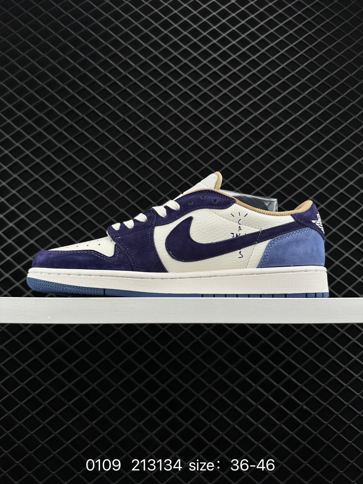 NIKE  Air Jordan 1 Low